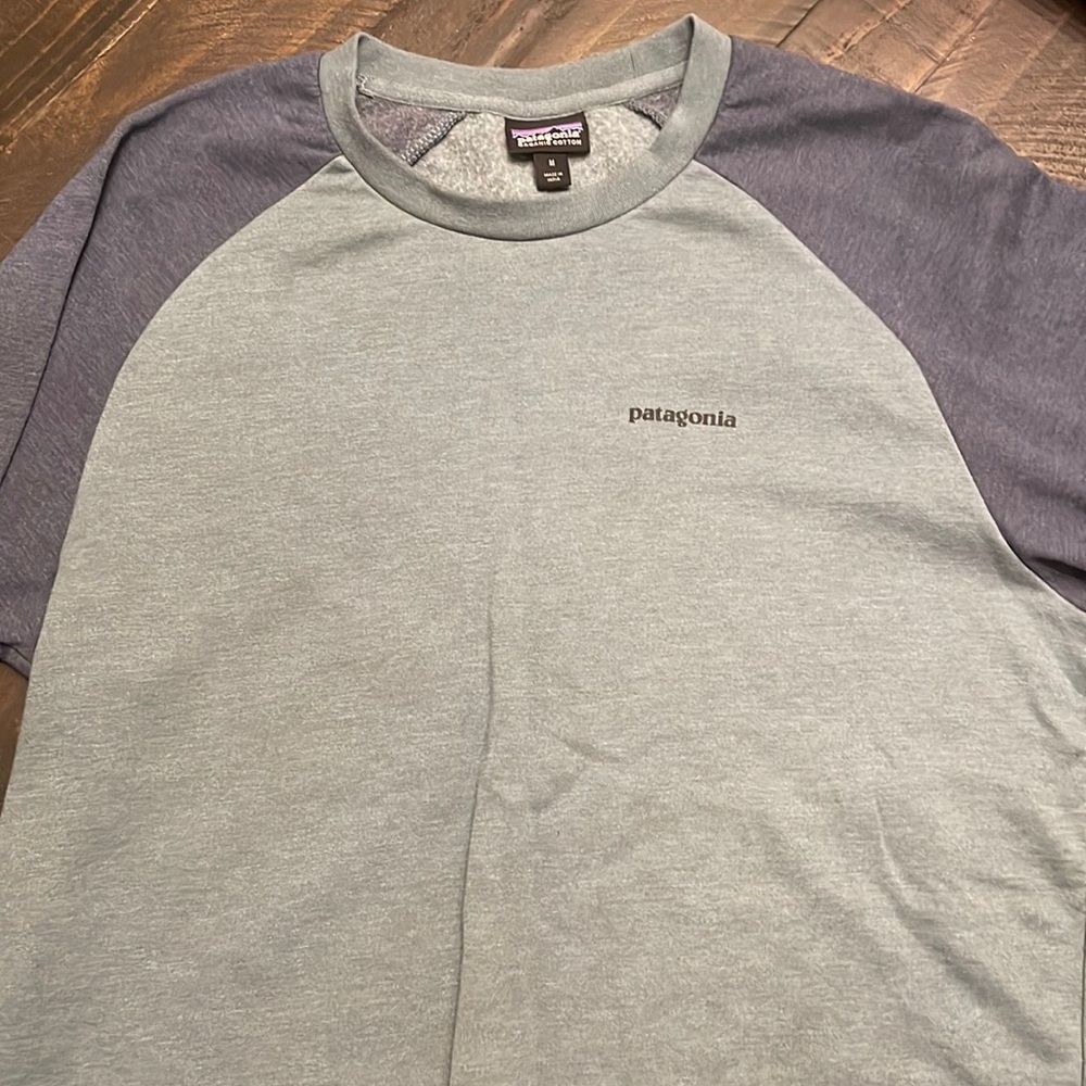 Men’s sweatshirt in excellent condition